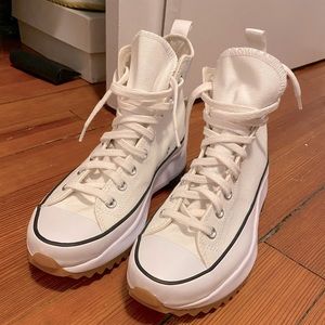 Converse Run Star Hike